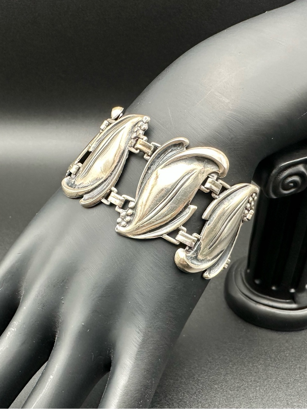 Vintage Sterling Silver Leaf & Berry Panel Link Bracelet, Polished Finish